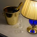 都灵港苏萨酒店 酒店