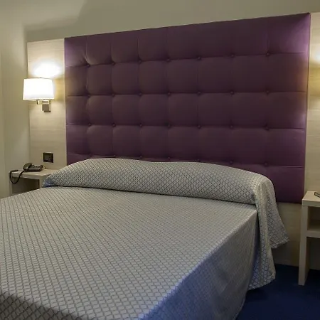Porta Susa Hotell *