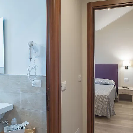 Hotell Porta Susa *