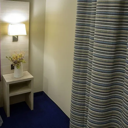 Hotell Porta Susa *