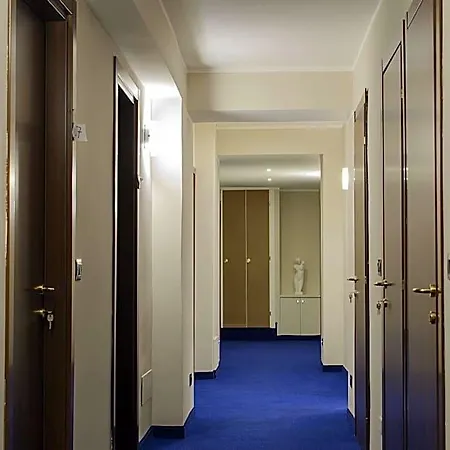 Ξενοδοχείο Porta Susa *