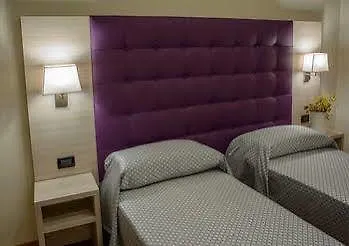 Porta Susa Otel *
